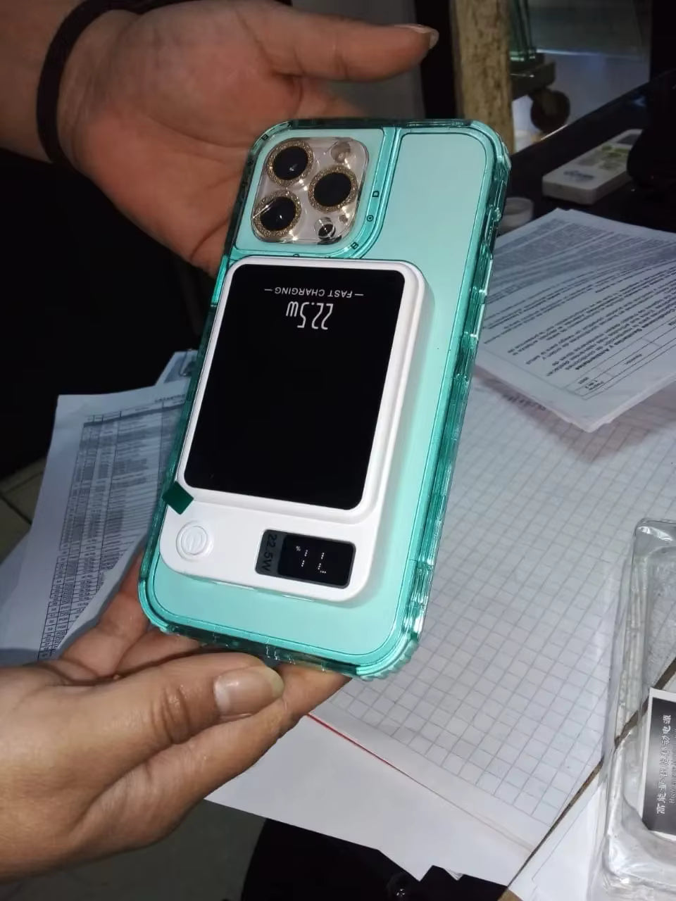 SnapCharge Magnetic Power Bank